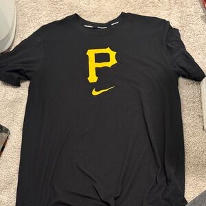 Nike Men's Black Tee with Yellow Logo